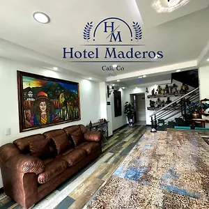 Ayenda 1423 Maderos 2*, Cali Colombia